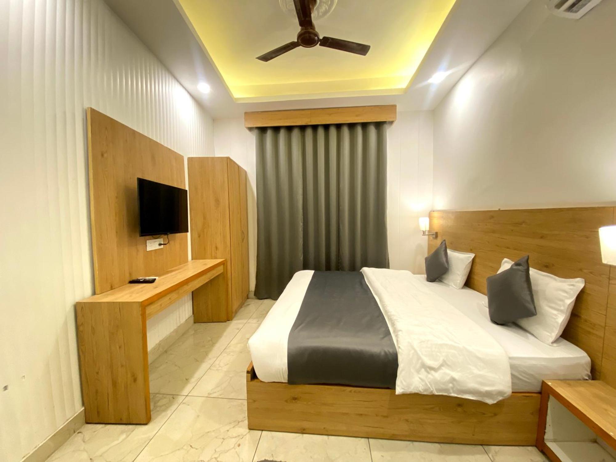 โซนุ เกสท์ เฮาส์ Hotel ริชิเคช ภายนอก รูปภาพ
