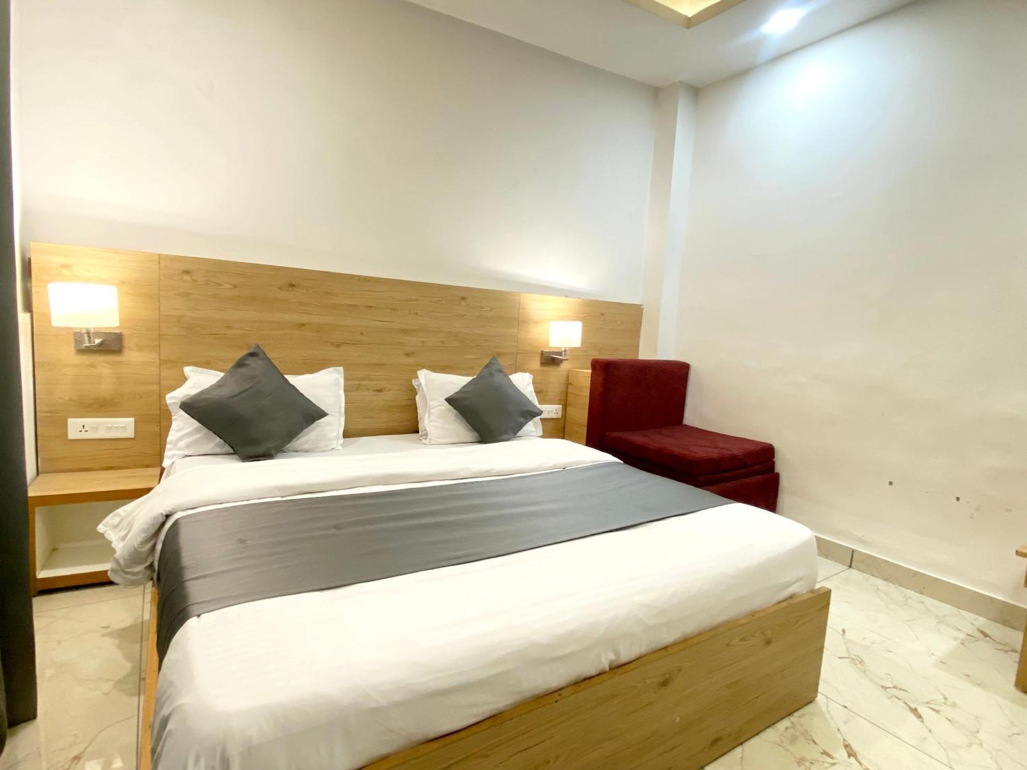 โซนุ เกสท์ เฮาส์ Hotel ริชิเคช ภายนอก รูปภาพ