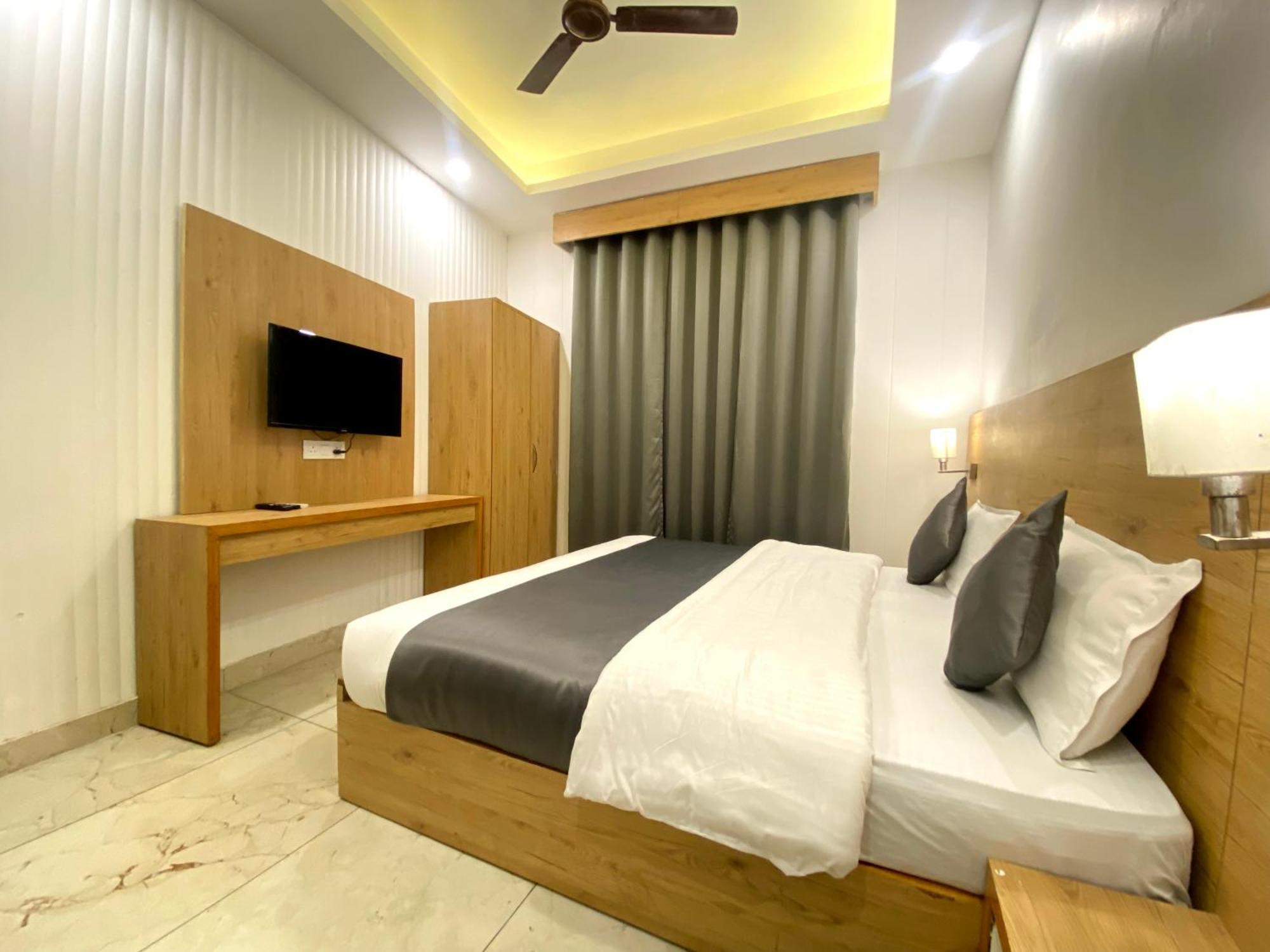 โซนุ เกสท์ เฮาส์ Hotel ริชิเคช ภายนอก รูปภาพ