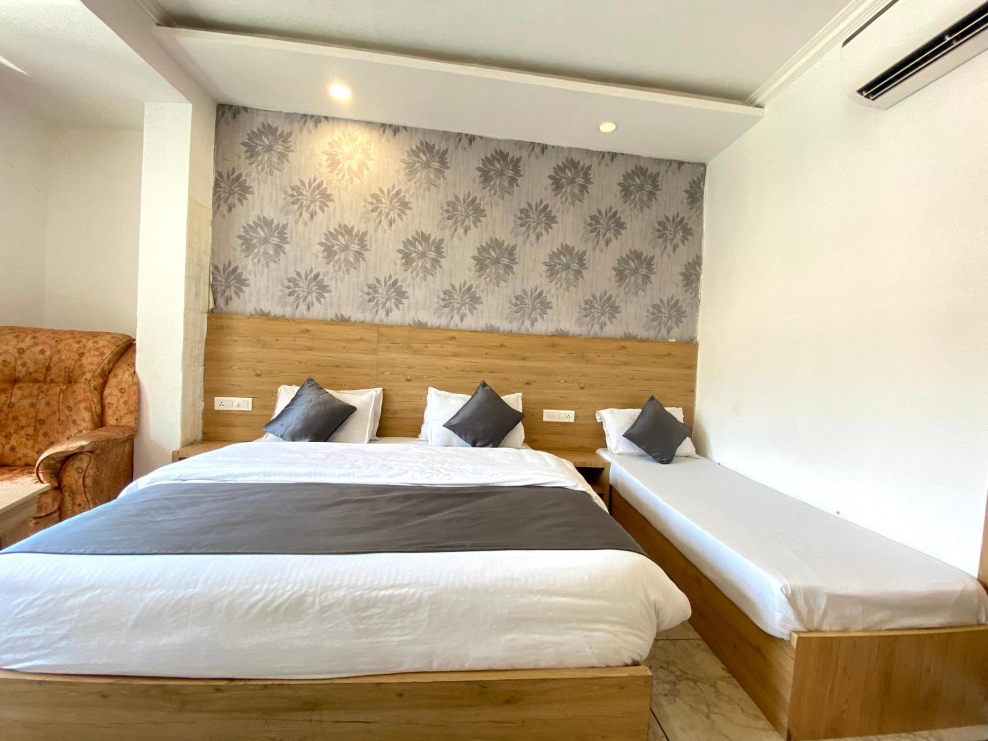 โซนุ เกสท์ เฮาส์ Hotel ริชิเคช ภายนอก รูปภาพ